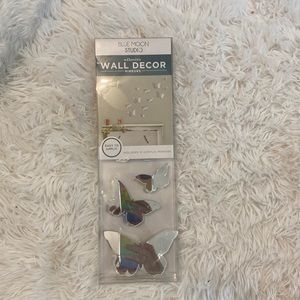 NWT Butterfly Peel and Stick Wall Mirror Decals 12 Pc